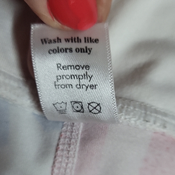 FLEO Colorful Workout Shorts - Picture 3 of 5